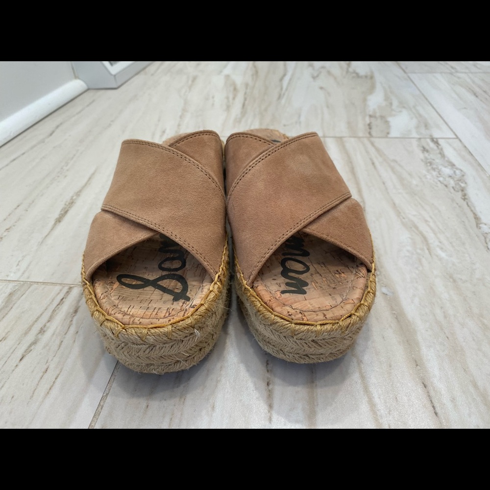 Sam Edelman suede tan espadrille platform slide.